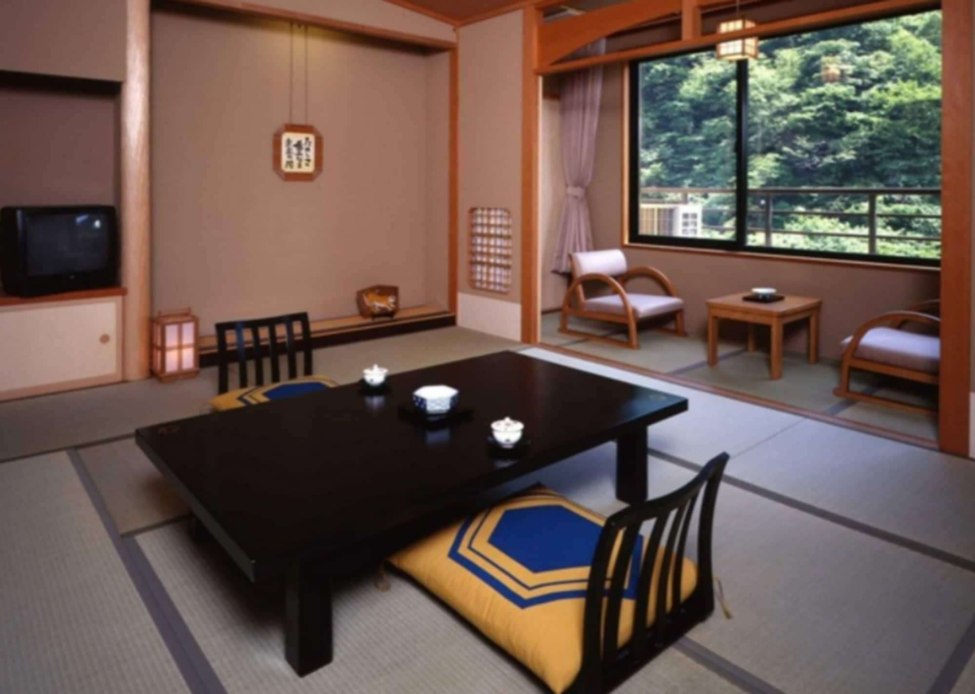 Koduchi No Yado Tsurukamedaikichi Hotel Nikko Buitenkant foto