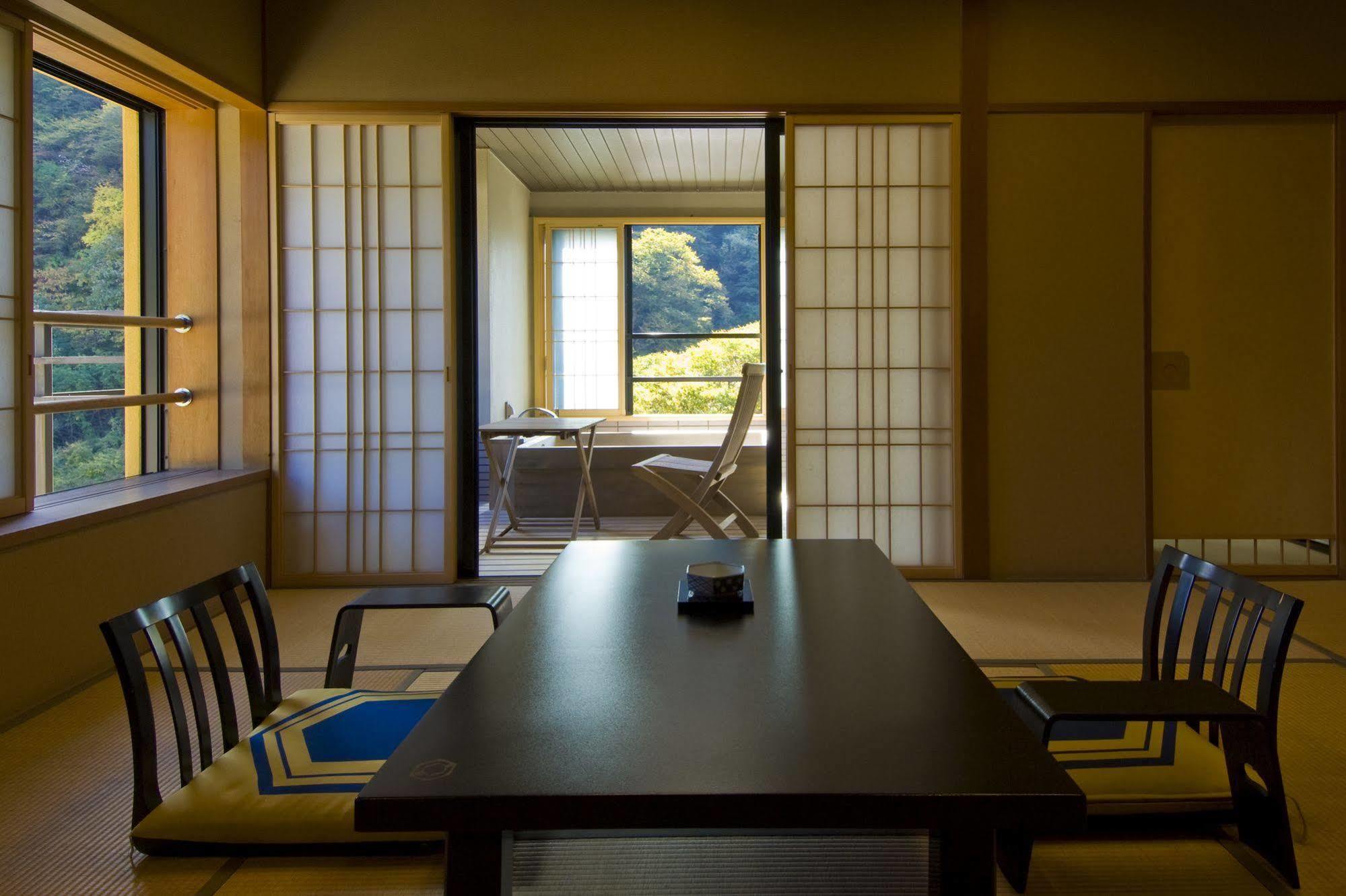 Koduchi No Yado Tsurukamedaikichi Hotel Nikko Buitenkant foto